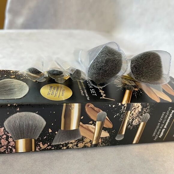 Billion Dollar Brows Charcoal Brush Set Makeup Brush Set 5 Ct NEW in BOX! - Picture 4 of 12
